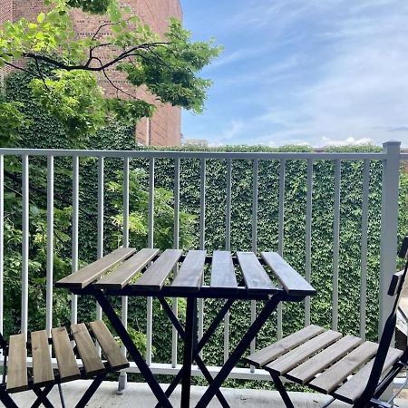 Appartement Condo Avec Terrasse Privee Dans Le Quartier Des Spectacles Montréal Eksteriør billede